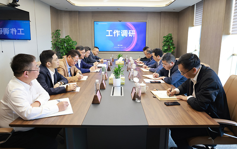 杭鋼集團(tuán)黨委副書記、總經(jīng)理吳東明來(lái)冶金物資調(diào)研指導(dǎo)工作